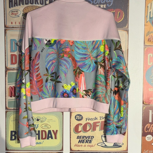 Nike Multicolor women crop Floral zip up Jacket size Large - Picture 4 of 10